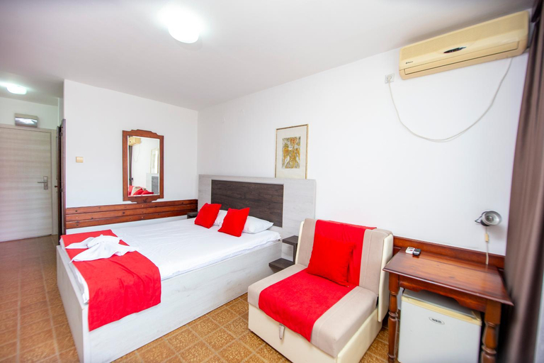 Bedroom 2, Apartments Palma