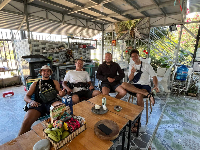 Food & Drinks 4, NOMAD stay, Ninh Hải
