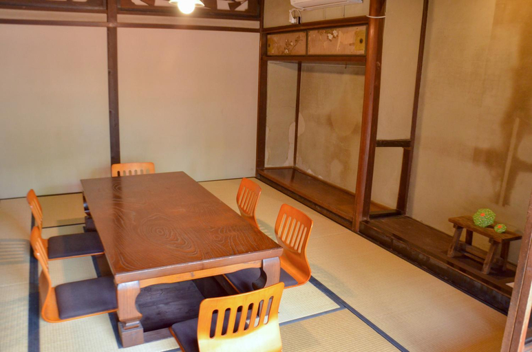 Others 2, 篠山城下町ゲストハウス quolo, Sasayama