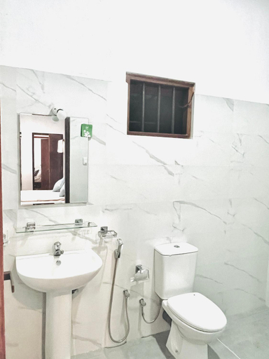 Bathroom 3, Villa Springwater Dellawa, Neluwa