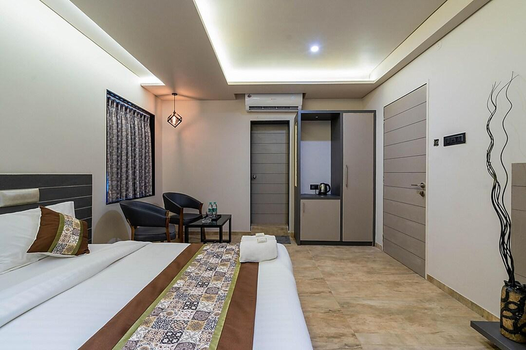 Bedroom 2, HOTEL GOLDSTAR, Rajkot