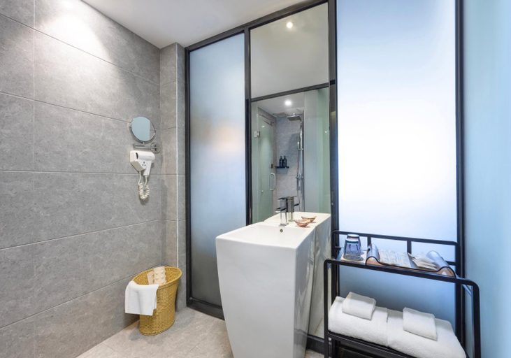 Bathroom 3, Zhongtian Mayfair Hotel, Shenzhen