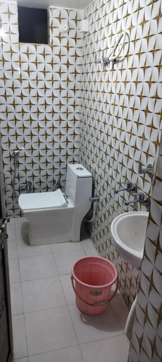 Bathroom 5, Hotel Rameshwaram Guest House, Faizabad