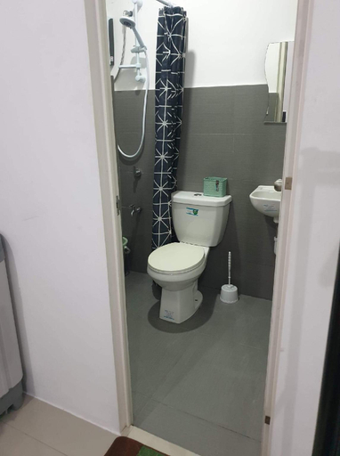 Bathroom 2, Honey Dew Transient House, Mabalacat