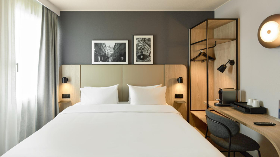 Bedroom 2, Campanile Prime - Argenteuil, Val-d'Oise