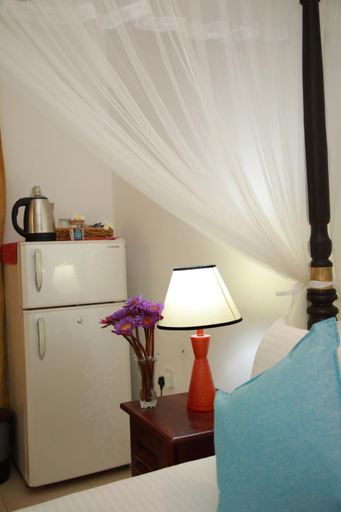 Bedroom 3, Villa Gaetano, Habaraduwa
