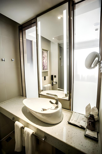 Bathroom 3, Lavande Hotel Taicang West Shanghai Road Nanyang Plaza, Suzhou