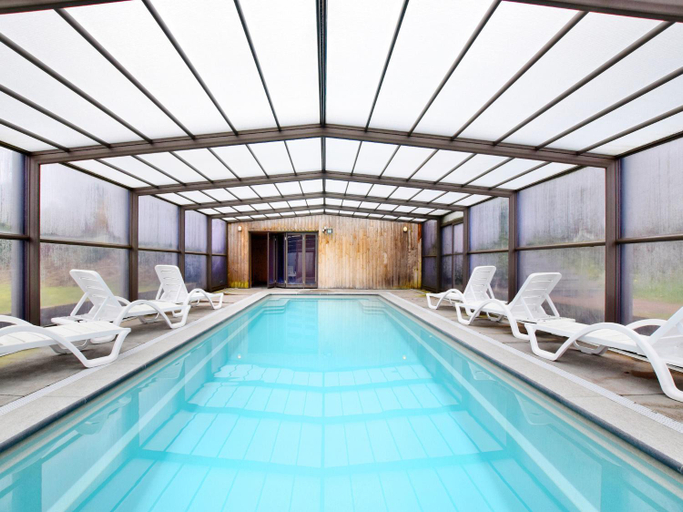 Sport & Beauty 2, Durbuy Luxe Villa with Pool, Namur