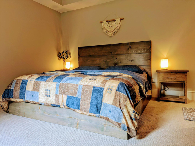 Bedroom 3, Mountain House of Wonder, Nanaimo