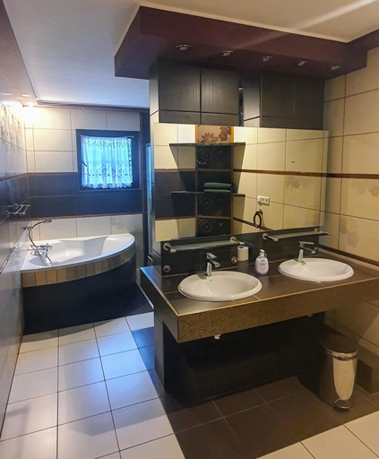Bathroom 3, Agroturystyka Klekusiowo, Bolesławiec