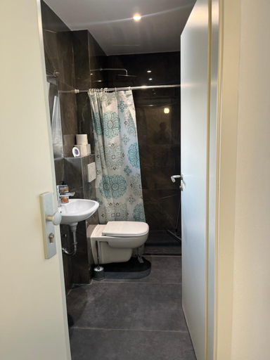 Bathroom 2, Ferienwohnung Manolya, Günzburg