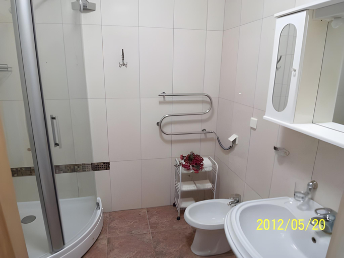 Bathroom 2, Kurenas, Neringos