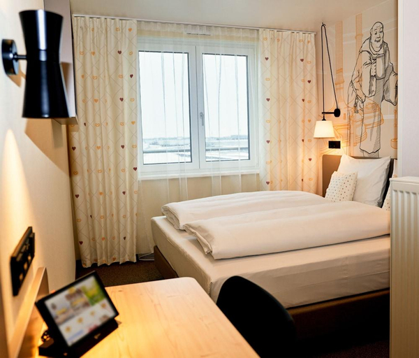 Bedroom 2, McDreams Hotel Munchen-Nord, Freising
