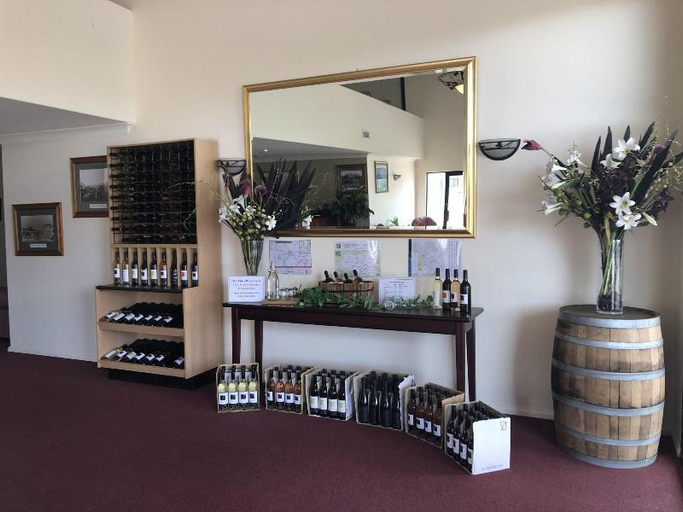 Food & Drinks 5, Turners Vineyard Motel and Function Centre, Orange