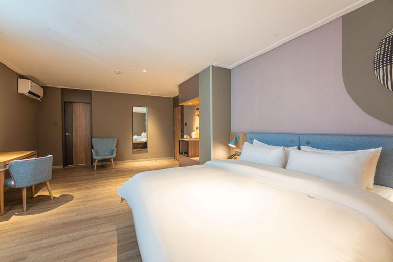 3, Home Inn Pingxiang Lvyin Plaza Branch, Pingxiang