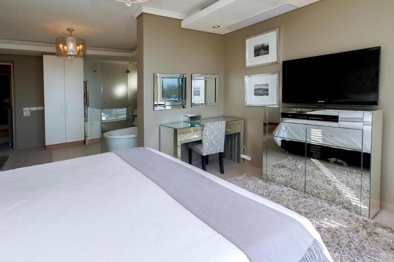 Bedroom 2, The Residences Crystal Towers, City of Cape Town