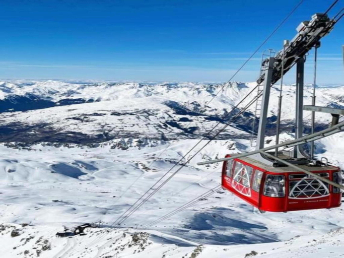 3, Chalet in Paradiski with Stunning Ski Views, Savoie