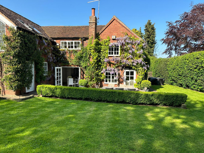 Exterior & Views 5, Well House, Worcestershire