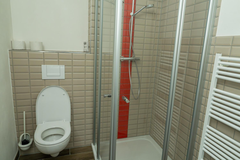 Others 5, Catherine House, Kassel
