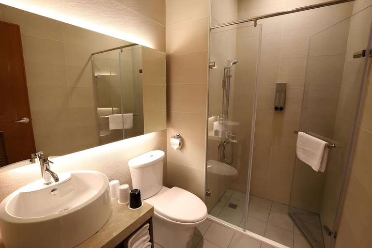 Bathroom, Sunrise Hotel & Resort Taimali, Taitung