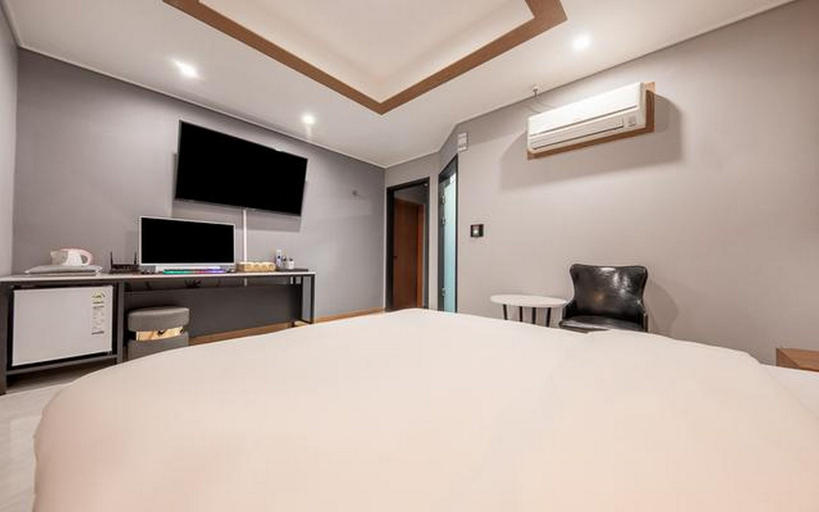 Bedroom 3, Jecheon Cats Hotel, Jecheon