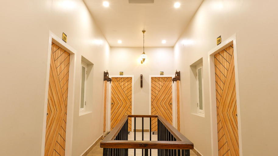 Public Area 3, Dwaraka Resorts, Tiruvannamalai
