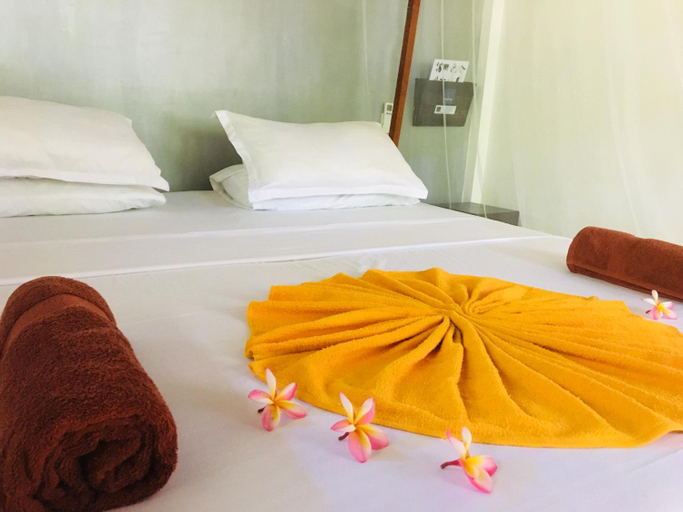 Bedroom, Turtle Eco Beach Houses, Matara Four Gravets