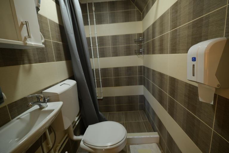 Bathroom 3, Durmitor Bungalows