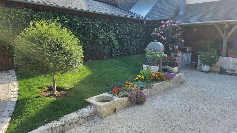 Others 4, Agreables chambres d'hotes dans maison XVIIIe, Loir-et-Cher