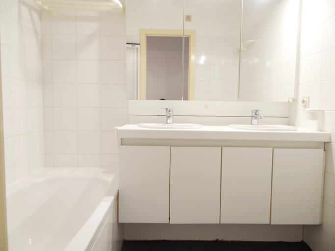 Bathroom, Attic Apartment in Nieuwpoort by the Beach, West-Vlaanderen
