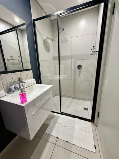 Bathroom 4, Urban Elephant The Rose, City of Cape Town