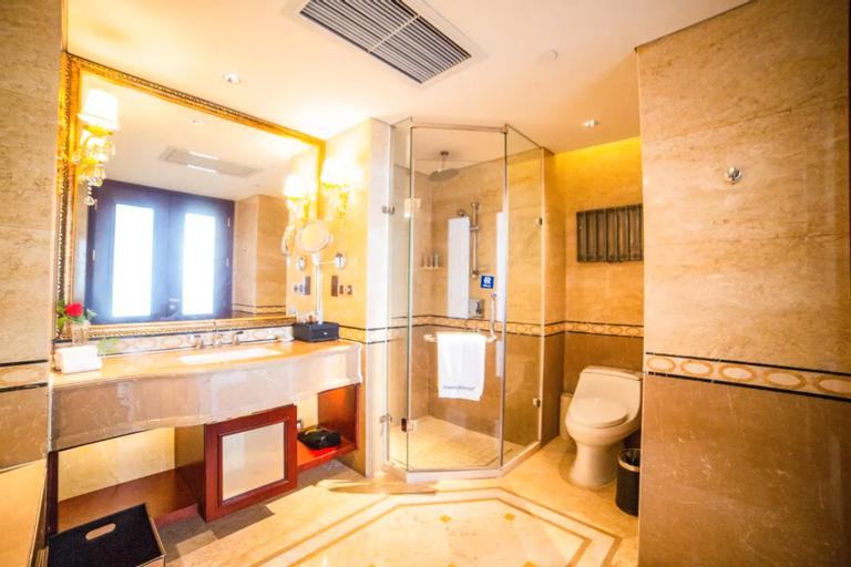 Bathroom 4, Howard Johnson by Domando Plaza Wulanchabu, Ulaan Chab