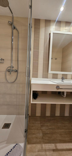 Bathroom 4, Venecia Apartments, Baleares