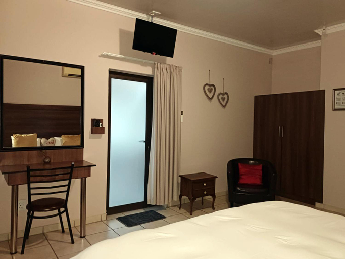 Bedroom 2, Andante Guesthouse Klerksdorp, Dr Kenneth Kaunda