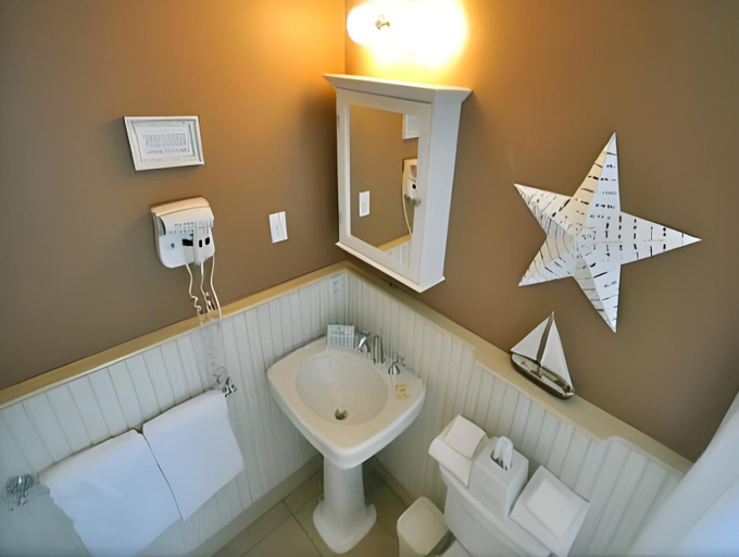 Bathroom 3, White Porch Inn, Barnstable