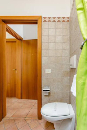 Bathroom, Trekking hostel Onferno vicino San Marino, Rimini