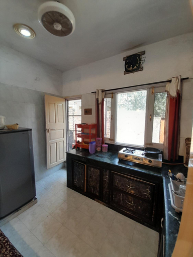 Others 5, Gypsys Hostel, Srinagar