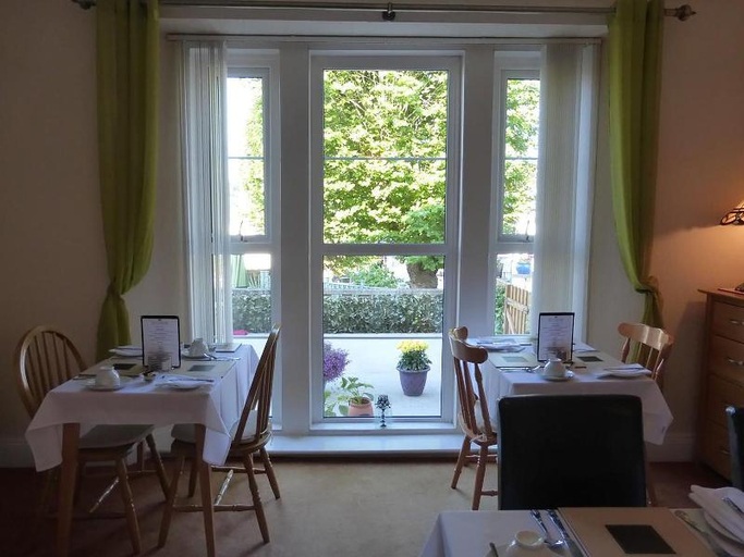 Food & Drinks 5, Blenheim House, Torbay