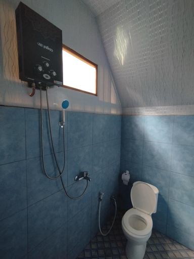 Bathroom 5, Happy Monkeys Village, Lumajang