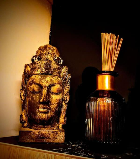 Food & Drinks, SINGLE STUDIO QuartierLatin, Paris