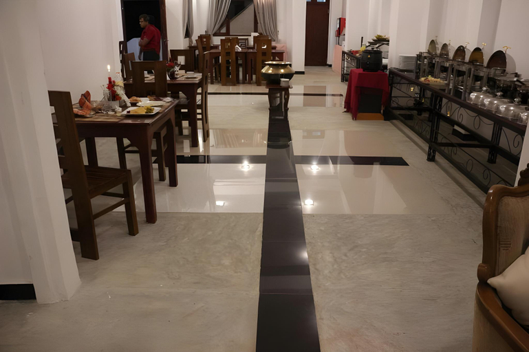 Food & Drinks 5, Ceylon Breeze Kandy, K.F.G. & G. Korale