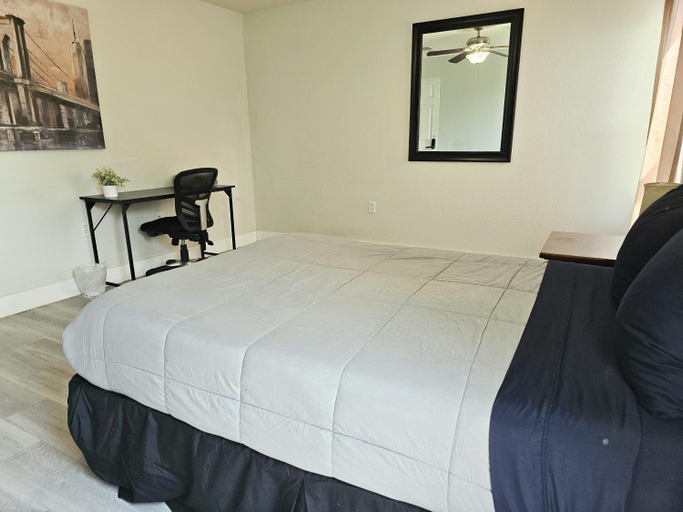 Bedroom 5, Serenity Home Near Downtown & Airport, Travis