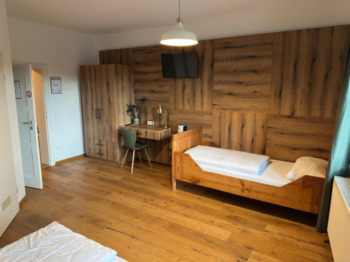 Bedroom 4, Gasthof Zur Post, Pfaffenhofen an der Ilm