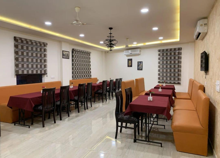 Food & Drinks 4, Hotel The Shreyansh, Agra