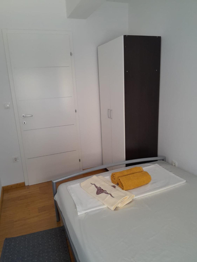 Others 3, Apartment LOKVICA, Novalja