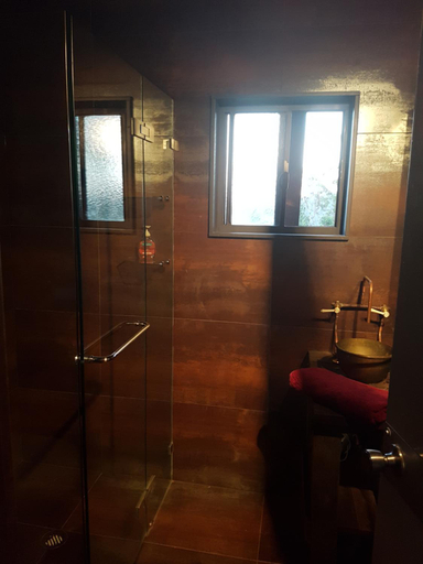 Bathroom 4, Gold Coast Tree Houses, Gold Coast