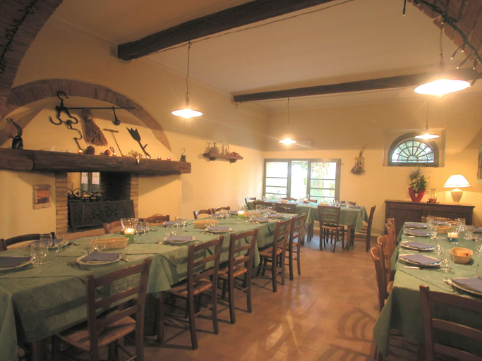 Food & Drinks, Apartment near Pisa, Beaches, Livorno