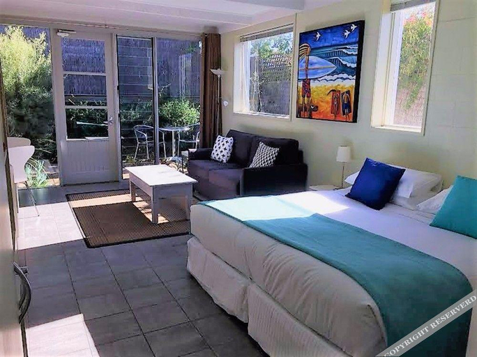 Bedroom 2, Ocean Beach Stays Sorrento, Melbourne