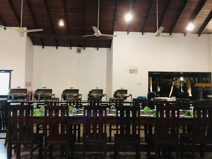 Food & Drinks 4, Hotel Kamrel Sigiriya, Dambulla