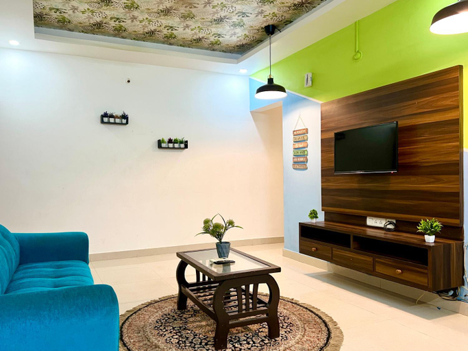 Others 4, 2bhk Sparkling Apartment with POOL, North Goa